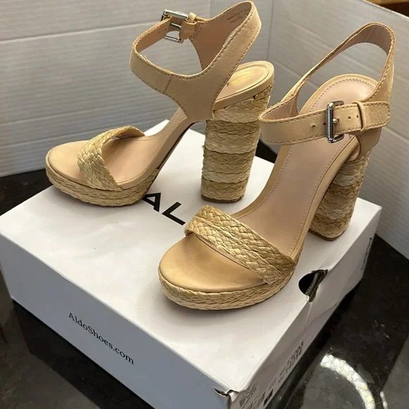 Aldo Huglag Wicker heels. LIKE NEW Size 7 - Picture 5 of 9